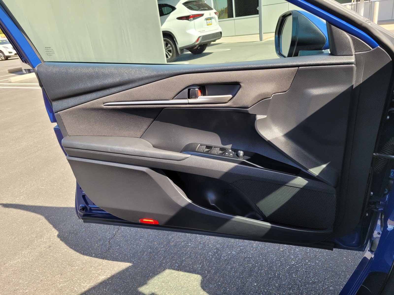 Used 2025 Blue Toyota  image 27