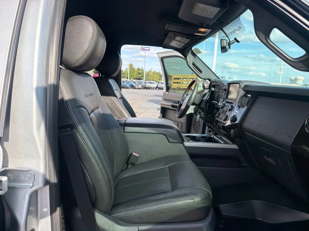 Used 2015 Ingot Silver Ford Lariat image 39