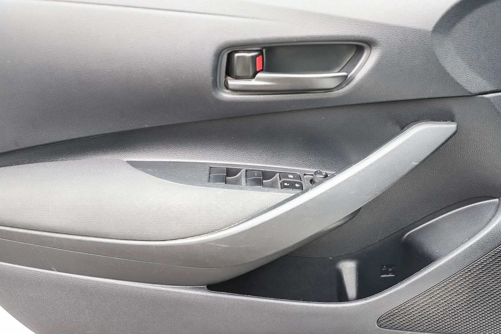 Used 2024 Ice Cap Toyota LE image 20
