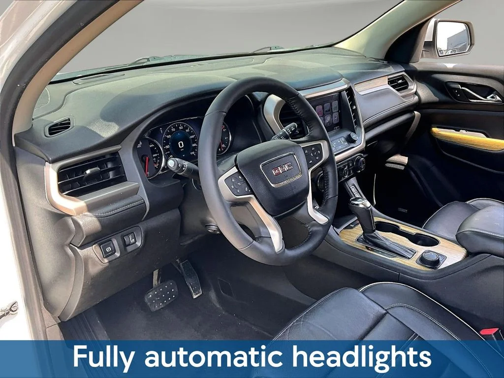 Used 2017 White GMC Denali image 22
