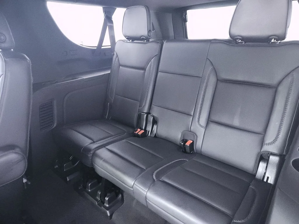 Used 2022 Green GMC Denali image 22
