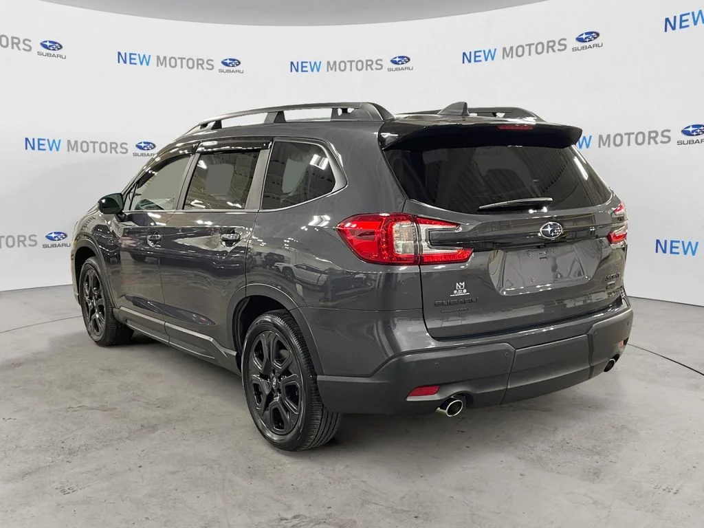 Used 2023 Magnetite Gray Metallic Subaru Onyx Edition image 3
