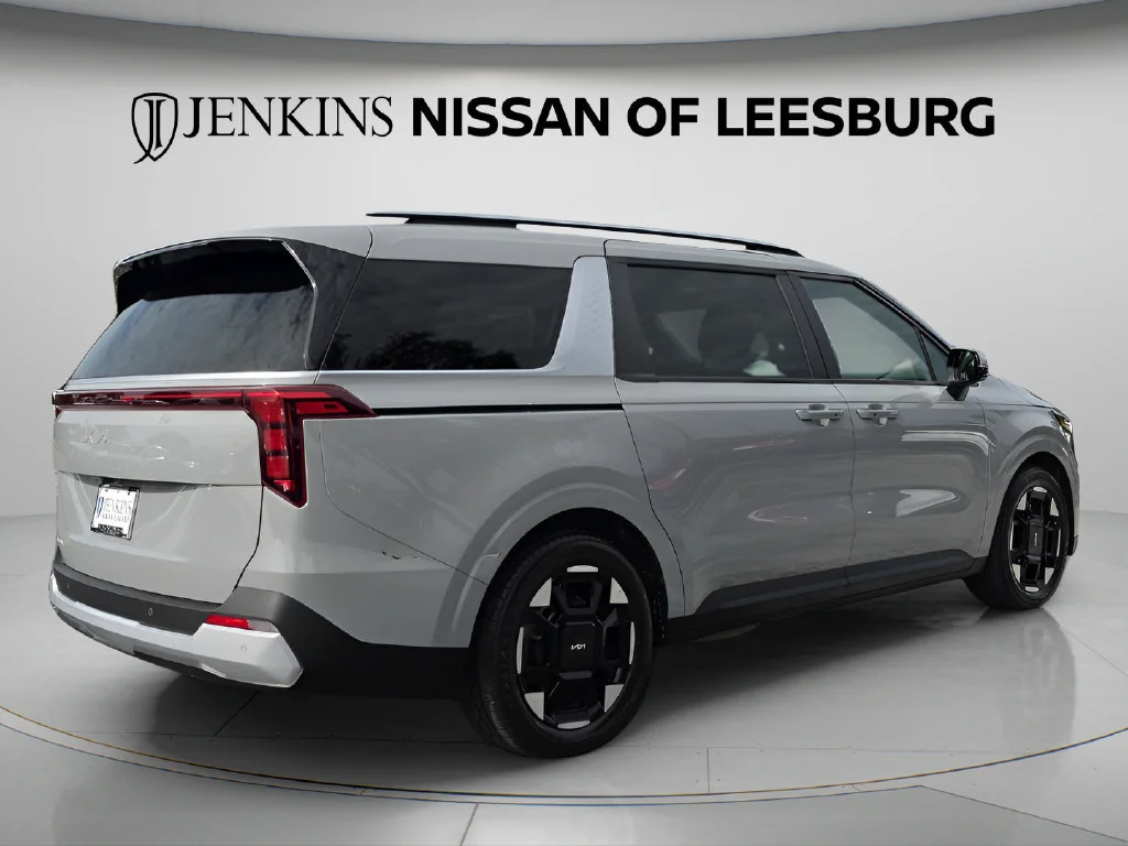 Used 2025 White Kia EX image 5