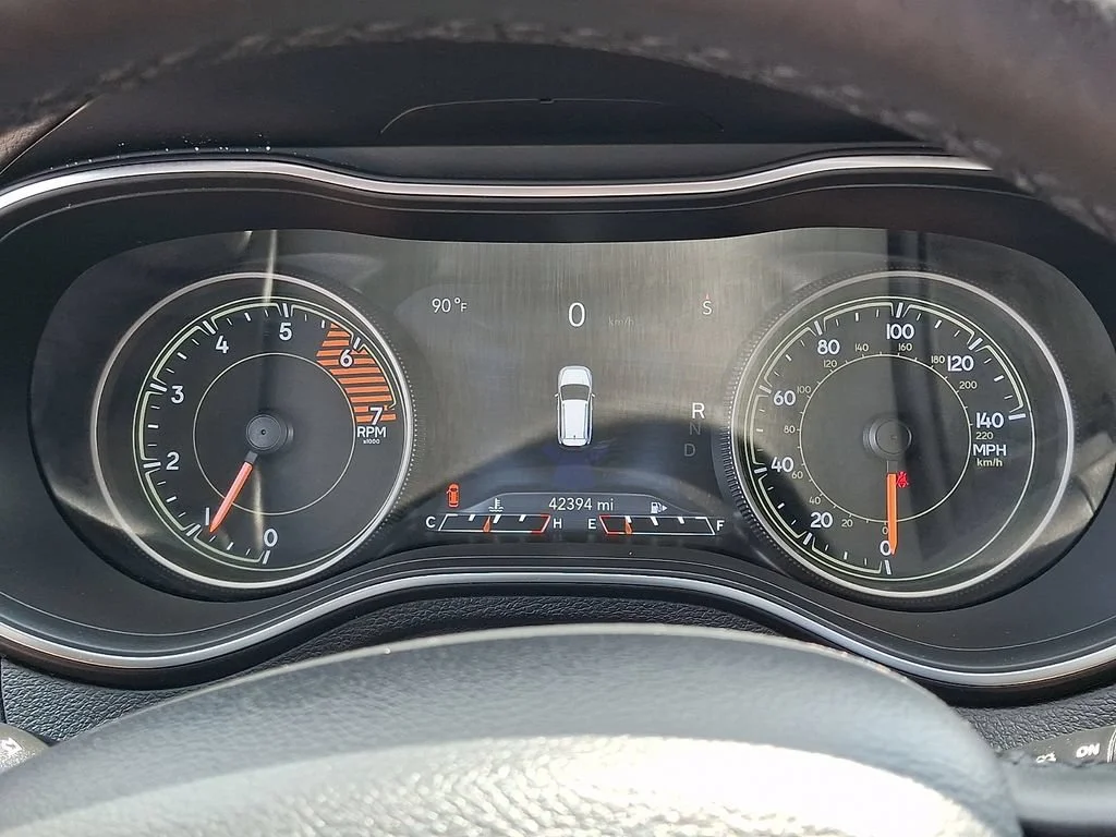 Used 2020 Bright White Clearcoat Jeep Trailhawk image 26