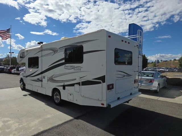 Used 2013 White Ford Base image 7