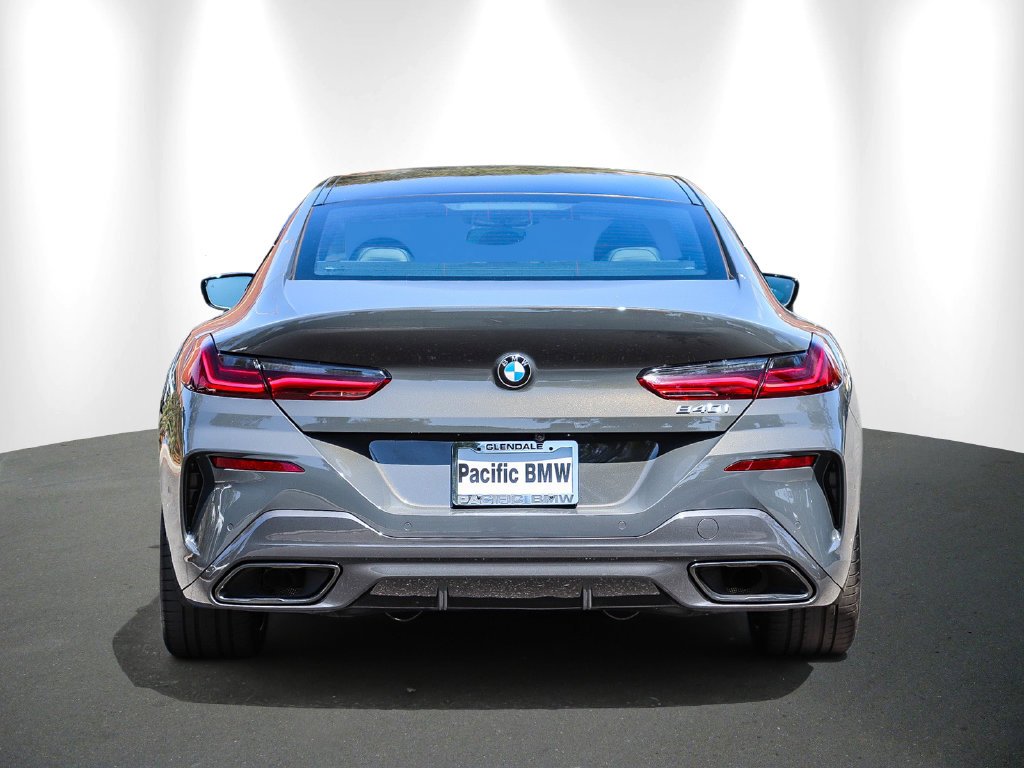 2026 BMW 8 Series photo 5