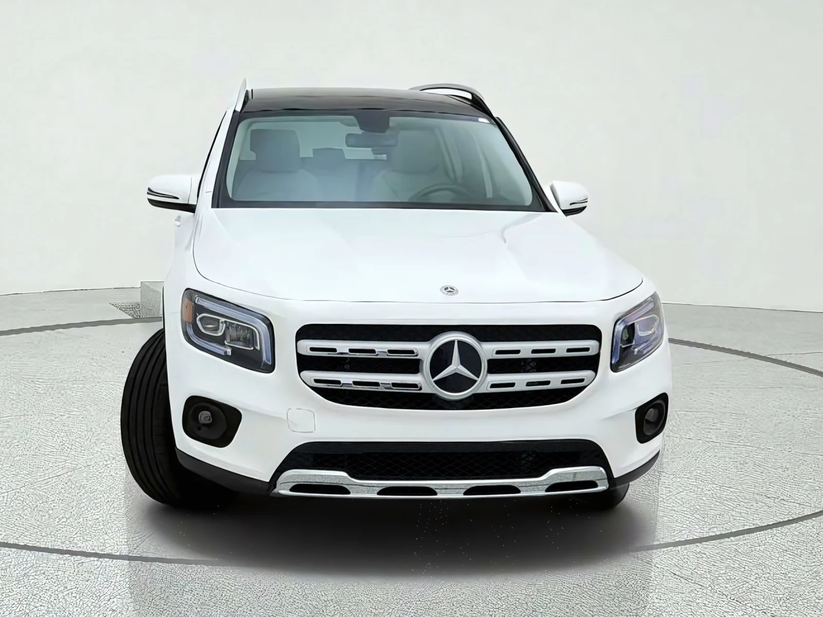 Certified Used 2023 Polar White Mercedes-Benz GLB 250 image 3