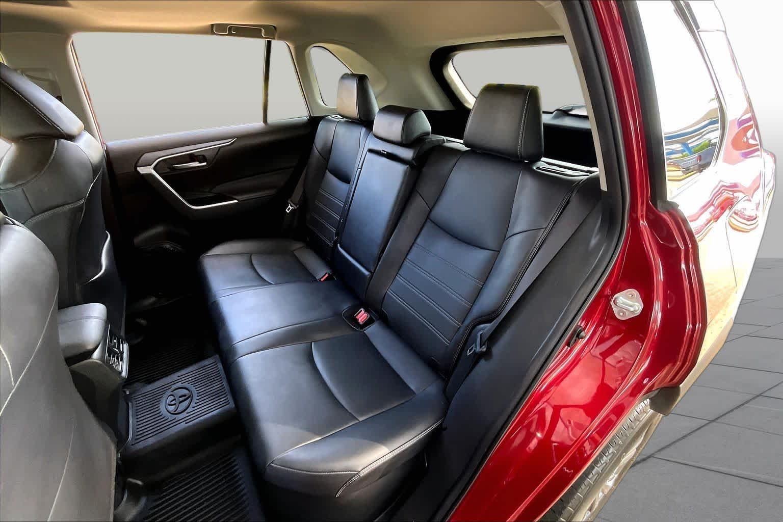 Used 2024 Ruby Flare Pearl Toyota Hybrid XLE Premium image 21