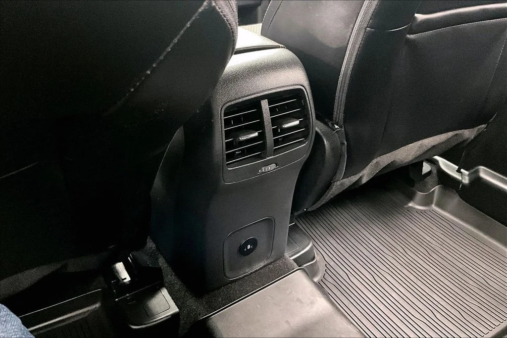 Certified Used 2024 Vapor Blue Ford ST-Line image 33