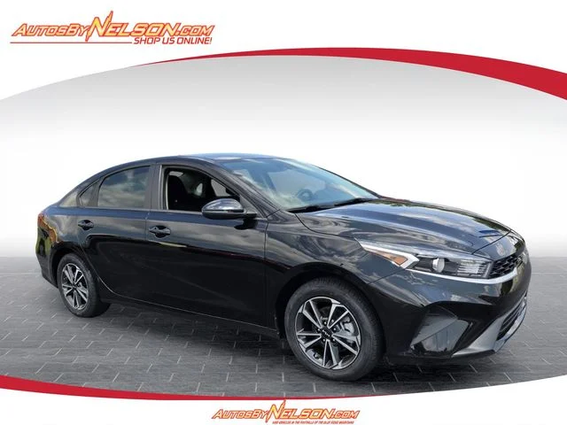 Used 2024 Black Kia LXS image 1