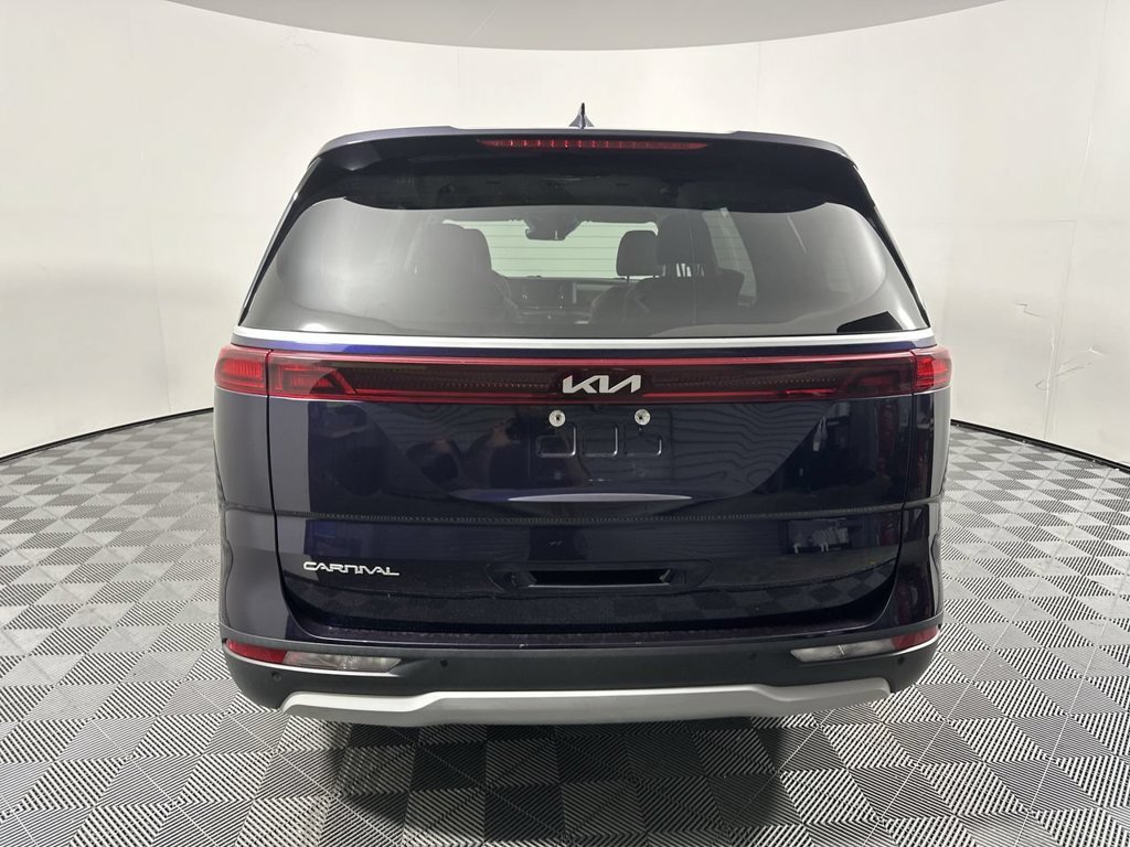 Used 2023 Blue Kia LX Seat Package image 21