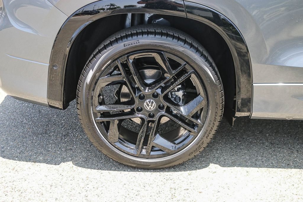 New 2026 Gray Volkswagen 2.0T SE R-Line Black image 11