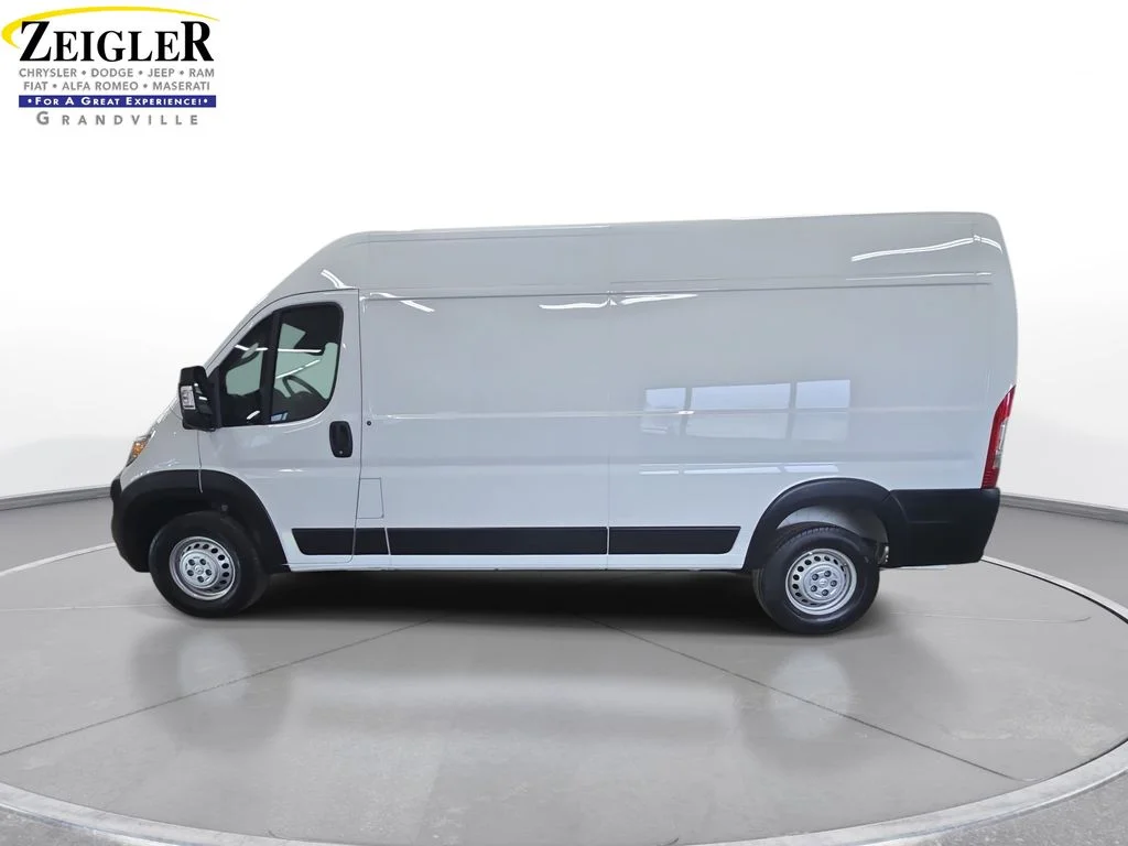 Used 2025 White Ram High Roof image 8