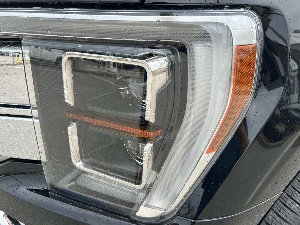 Used 2021 Agate Black Metallic Ford Lariat image 10