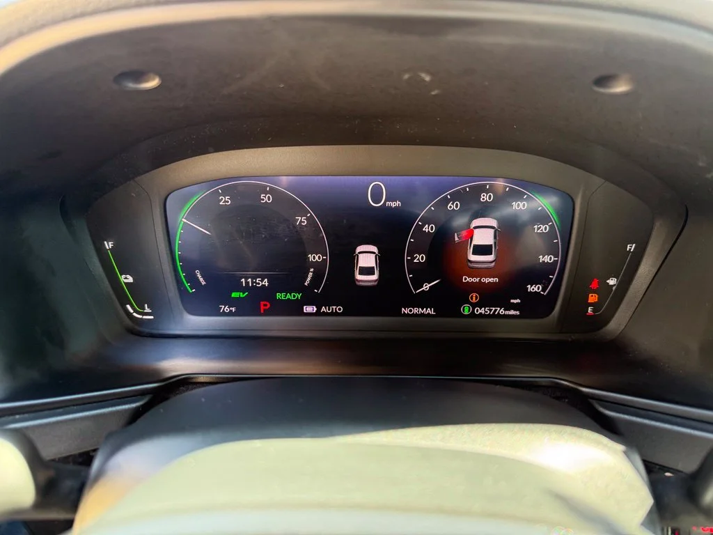 Used 2024  Honda Sport image 15