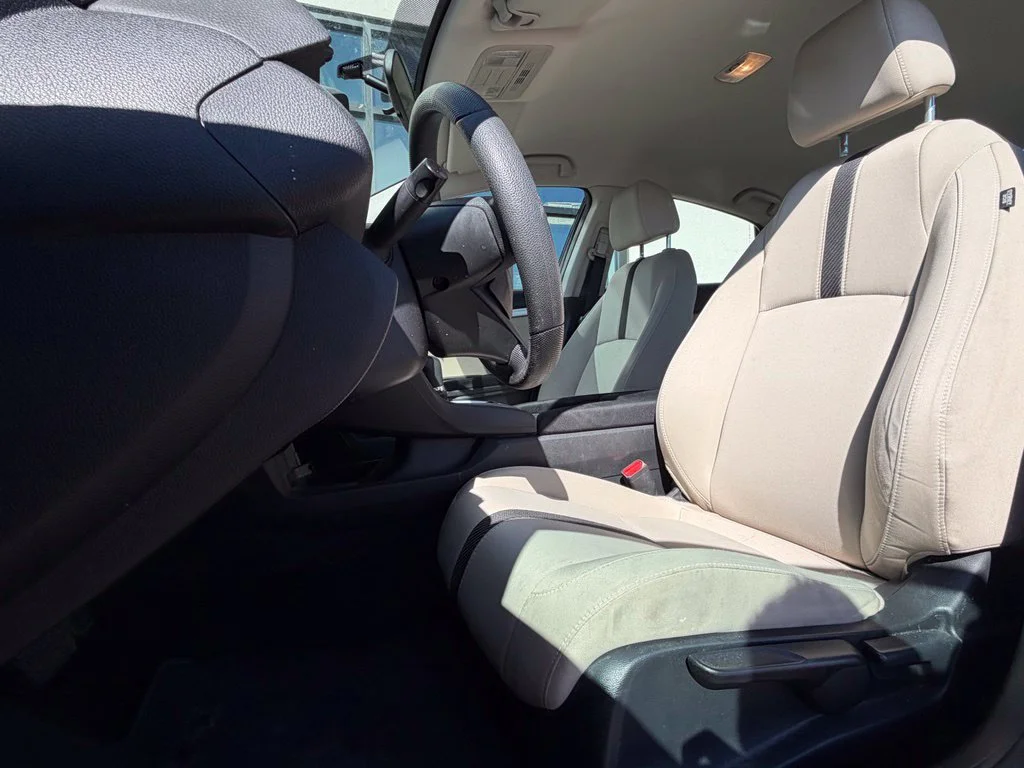 Used 2017 Black Honda LX image 3