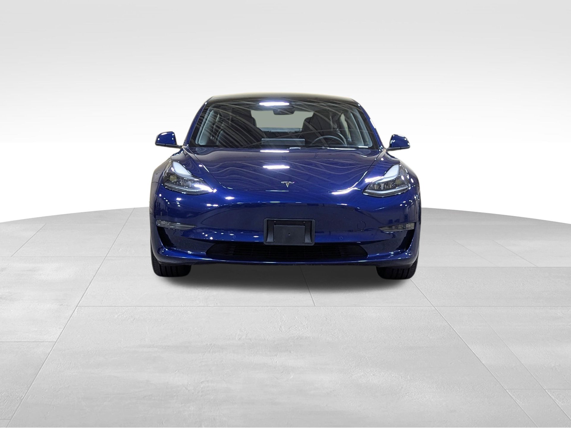 Used 2022 Blue Tesla Long Range image 2
