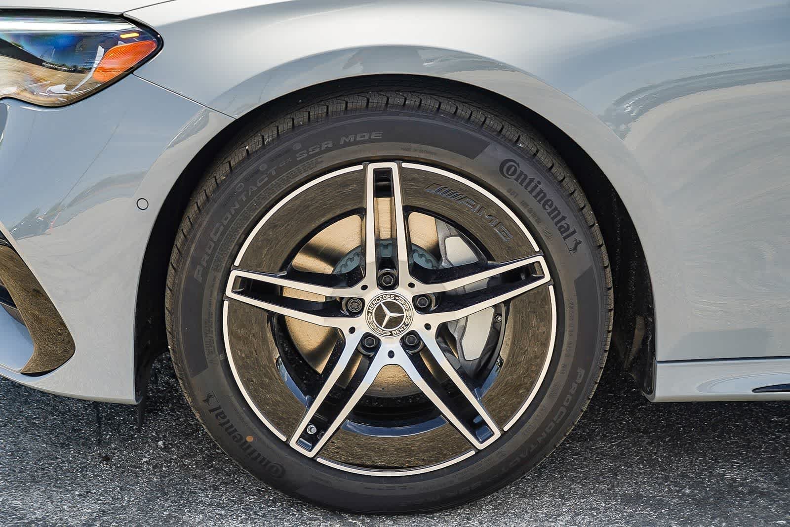 New 2026 MANUFAKTUR Alpine Grey Mercedes-Benz E 350 image 10