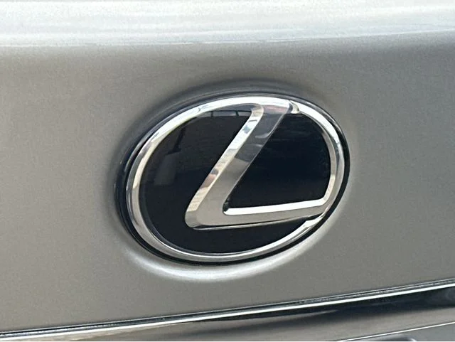 2022 Lexus LS Base - Photo 22