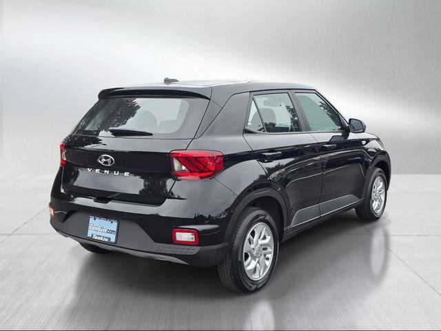 New 2026 Onyx Black Hyundai SE image 3
