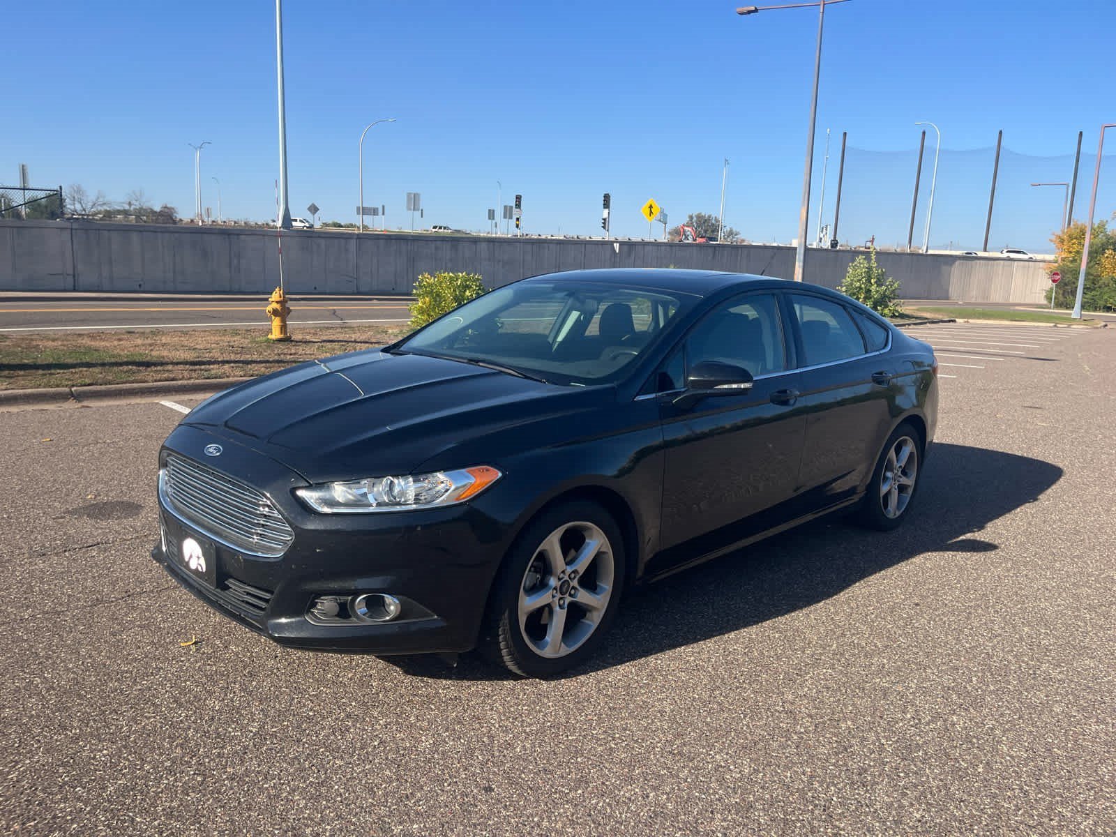 Used 2015 Tuxedo Black Ford SE image 7
