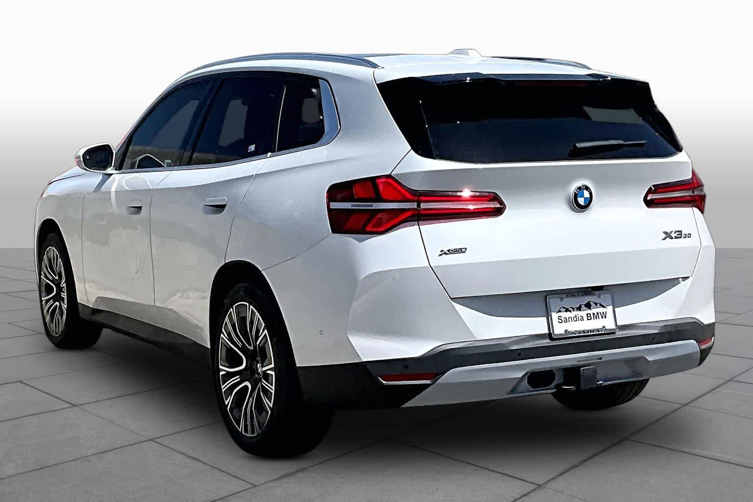 New 2026 Mineral White Metallic BMW 30 xDrive image 12