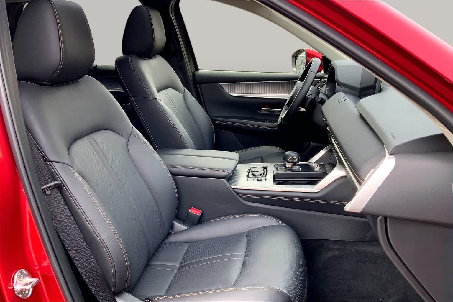 Used 2025 Soul Red Crystal Metallic Mazda Preferred Package image 14
