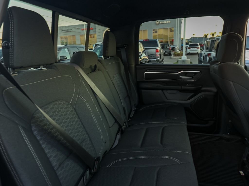 New 2026 Bright White Clear-Coat Exterior Paint RAM Big Horn/Lone Star image 16