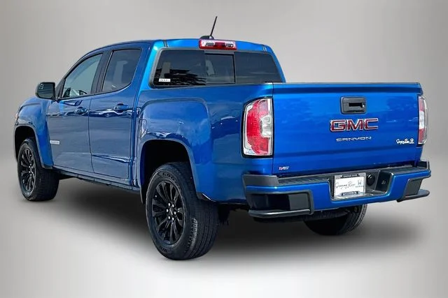 Used 2022 Blue GMC Elevation image 4