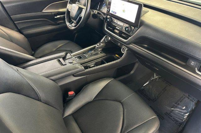 Certified Used 2025 STORM CLOUD Toyota  image 21
