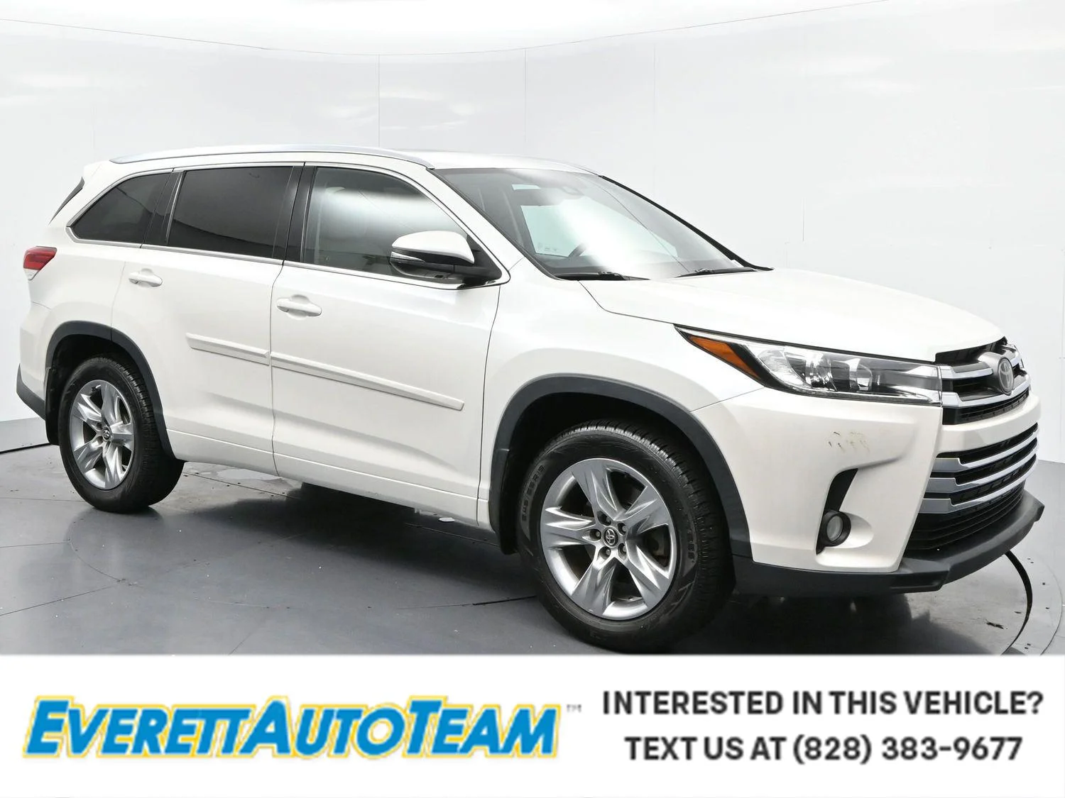Used 2017 Blizzard Pearl Toyota Limited image 1
