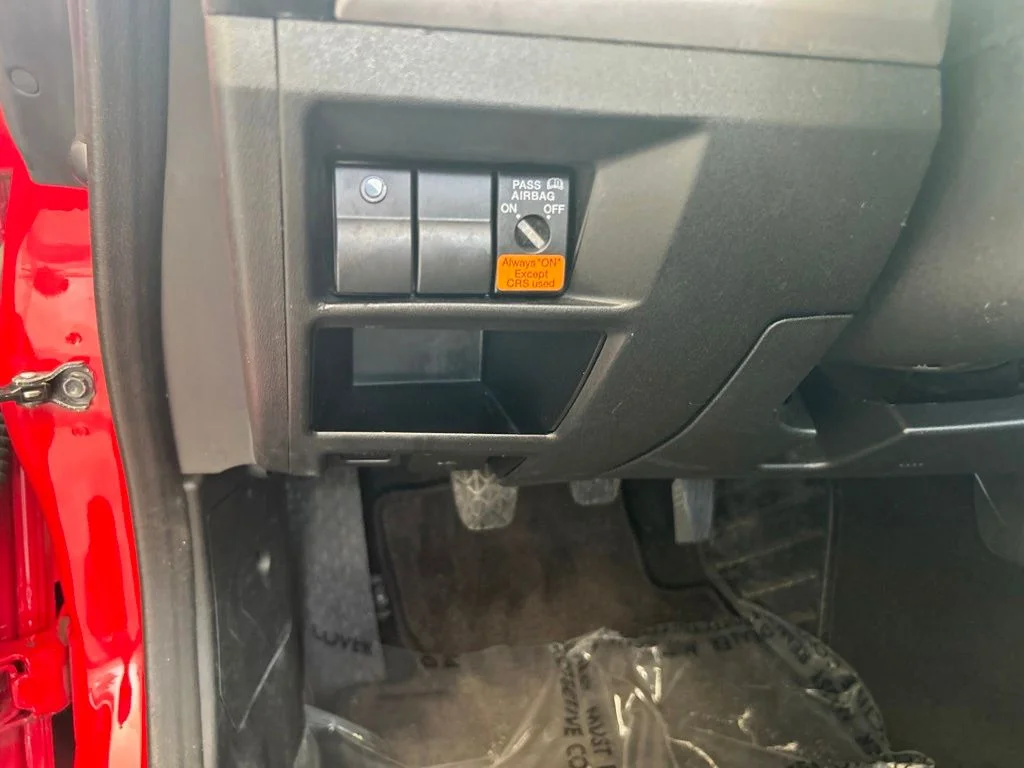 Used 2009 Red Mazda Sport image 34