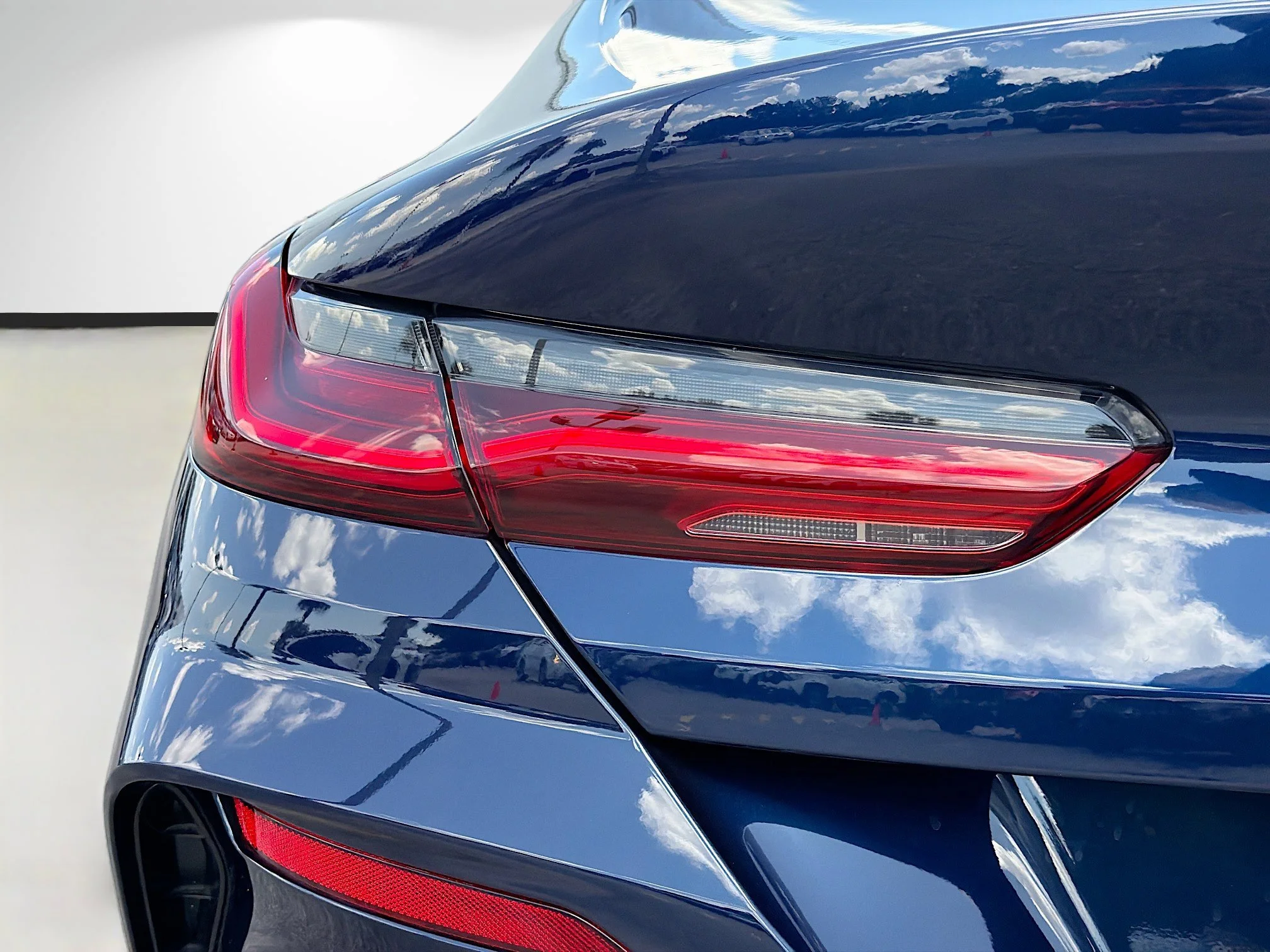 New 2026 Tanzanite Blue II Metallic BMW 840i image 10