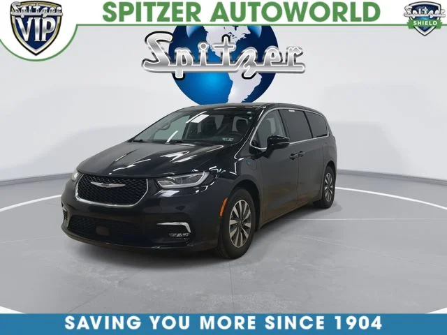 Used 2024 Black Chrysler Select image 4