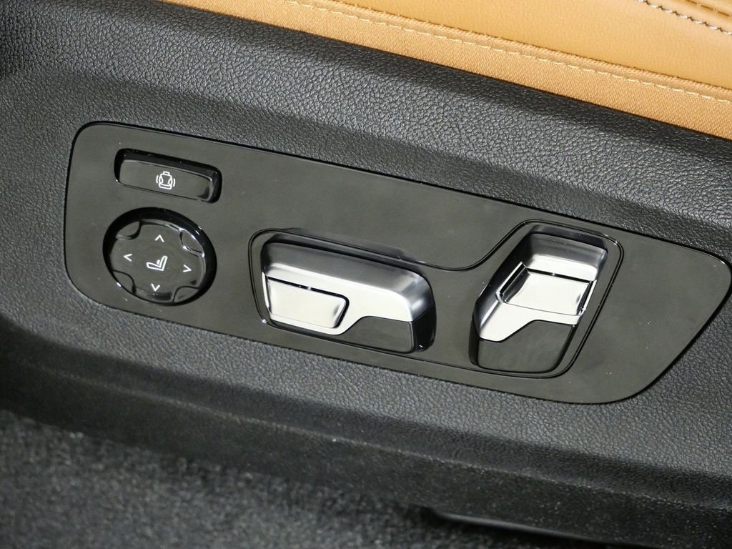 Used 2026 Brooklyn Grey Metallic BMW xDrive50e image 40