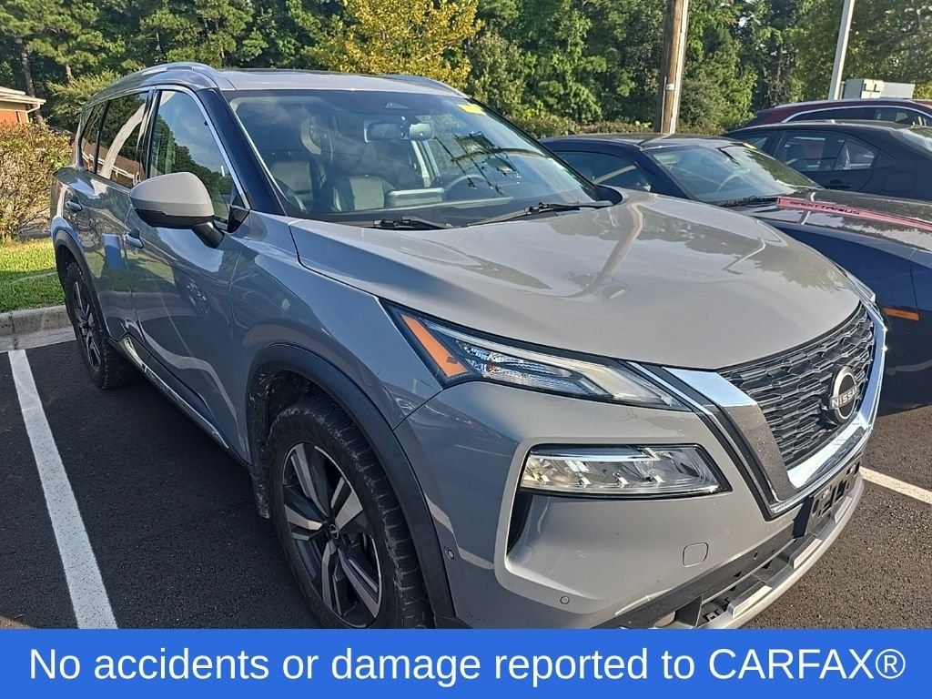 Used 2023 Gray Nissan SL image 5