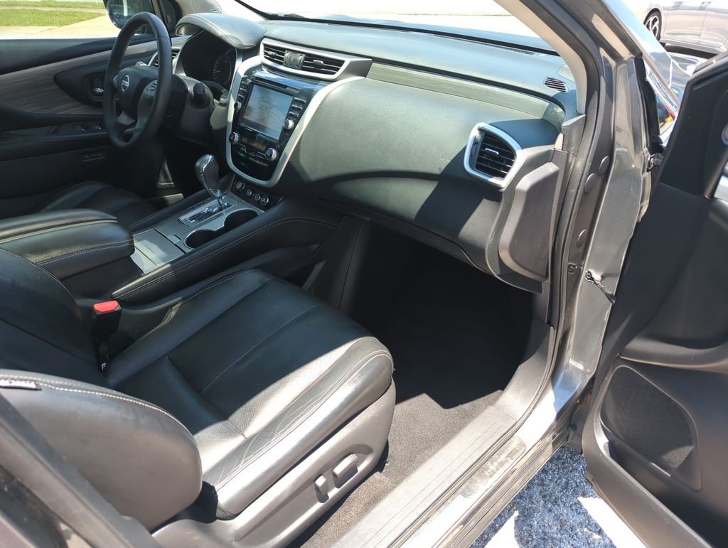 Used 2016 Gray Nissan Platinum image 35