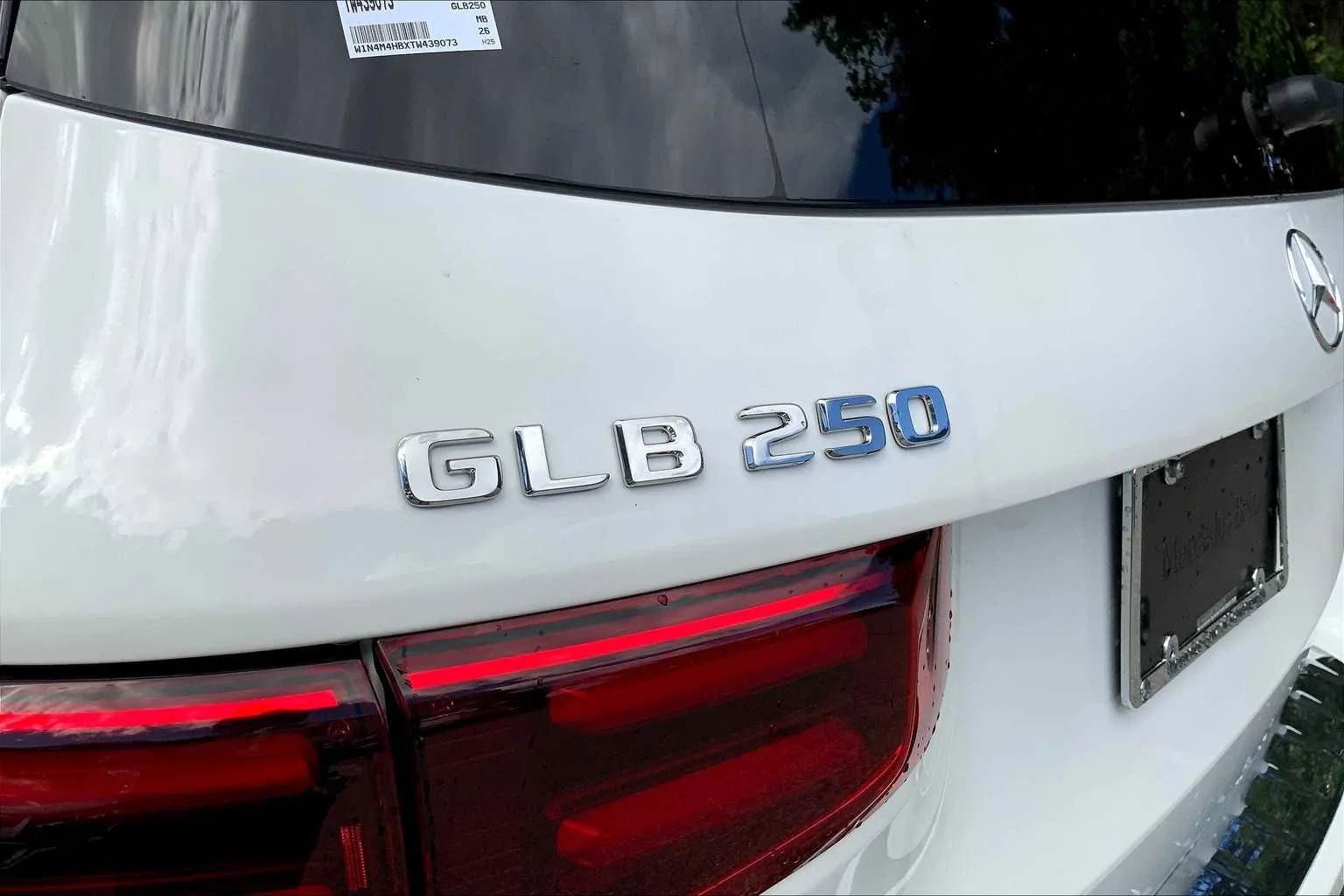 Certified Used 2026 Polar White Mercedes-Benz GLB 250 image 19