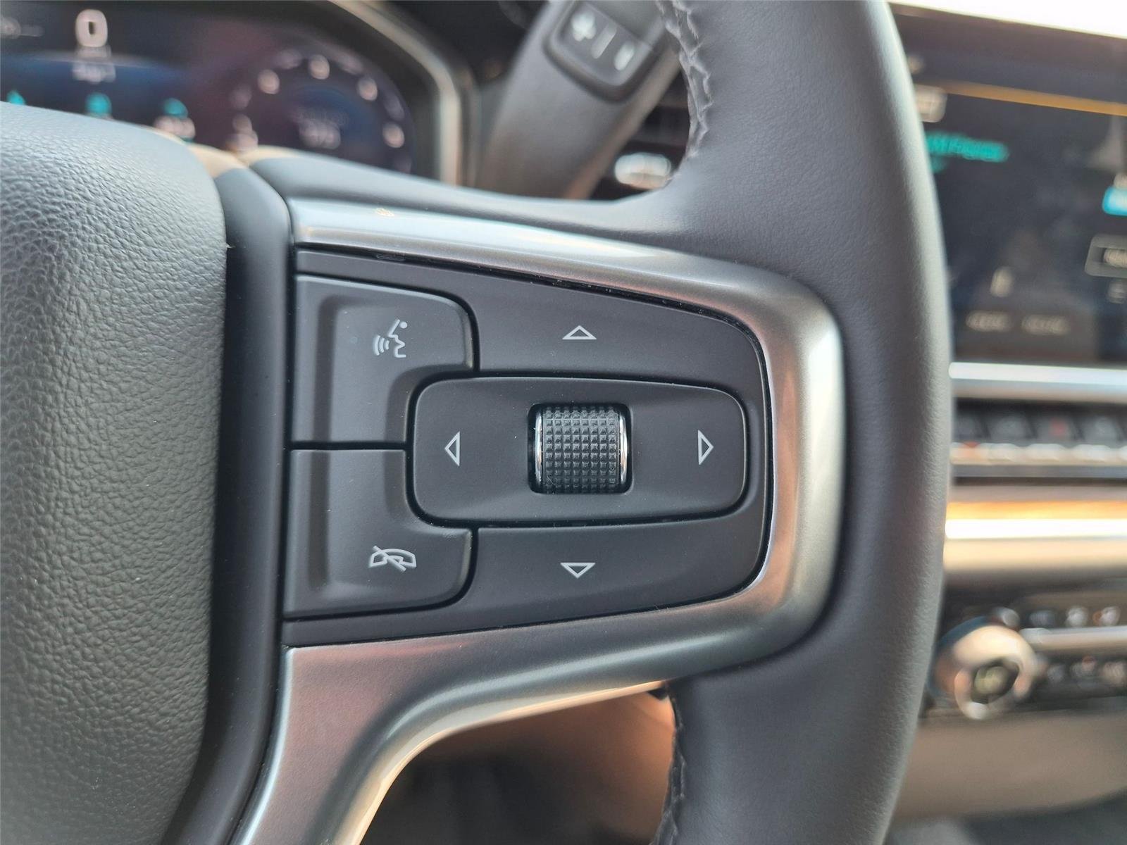 Used 2026 Cypress Gray Chevrolet LT image 18