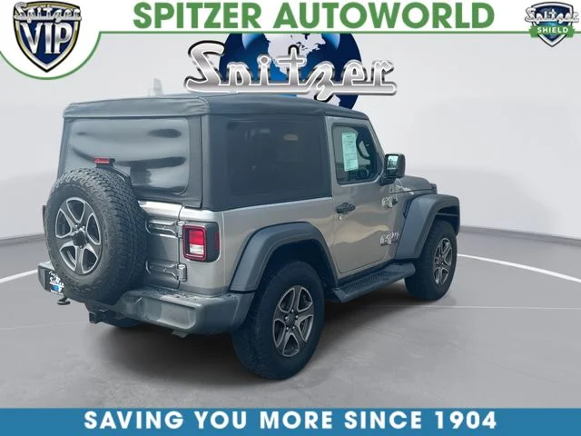 Used 2018 Silver Jeep Sport S image 9