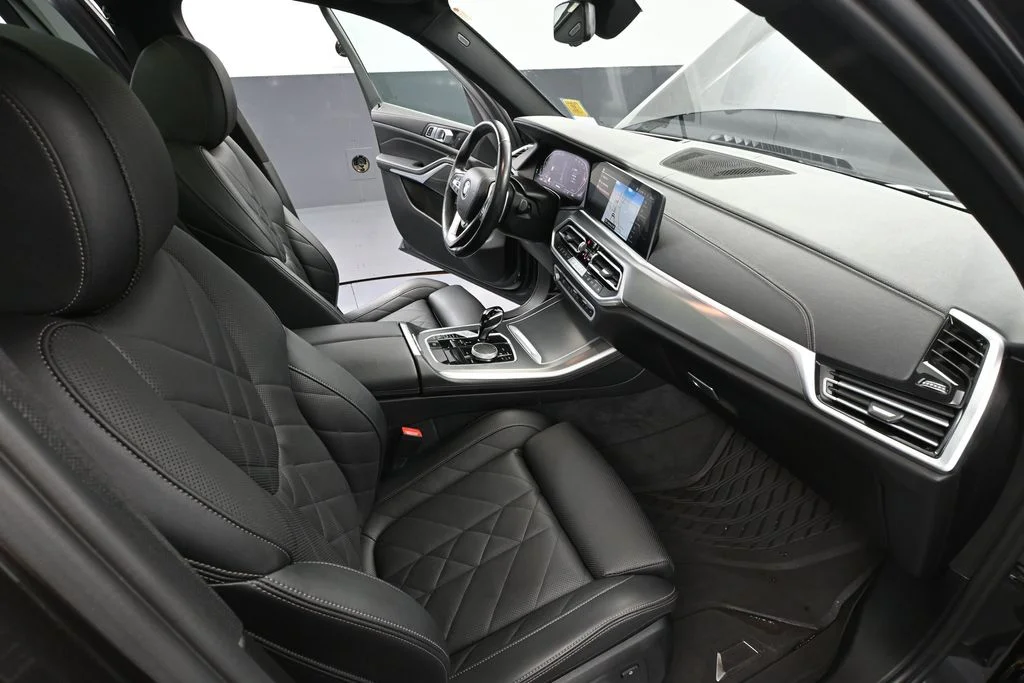 Used 2023 Gray BMW xDrive40i image 52