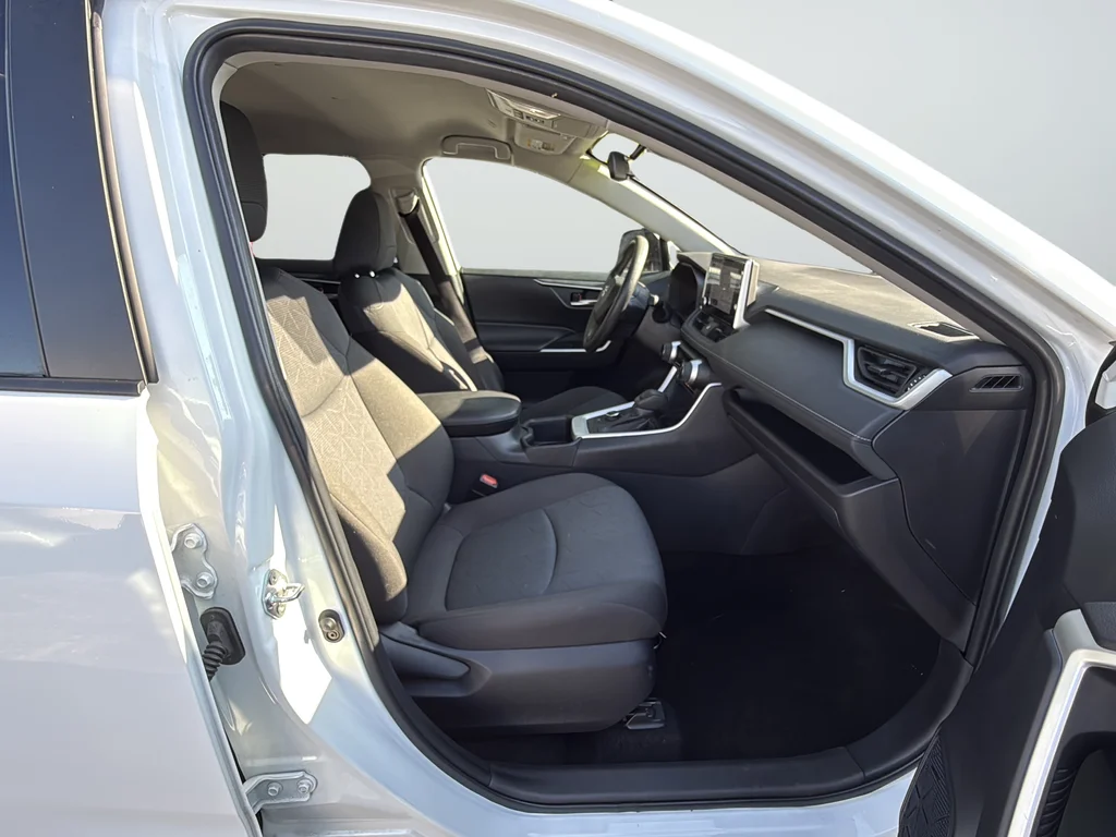 Used 2025 White Toyota XLE image 26