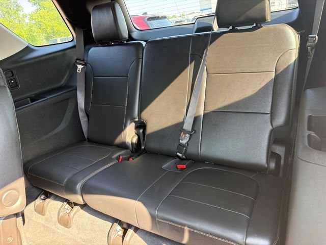 Used 2021 IRIDESCENT PEARL TRICOAT Chevrolet Premier image 8