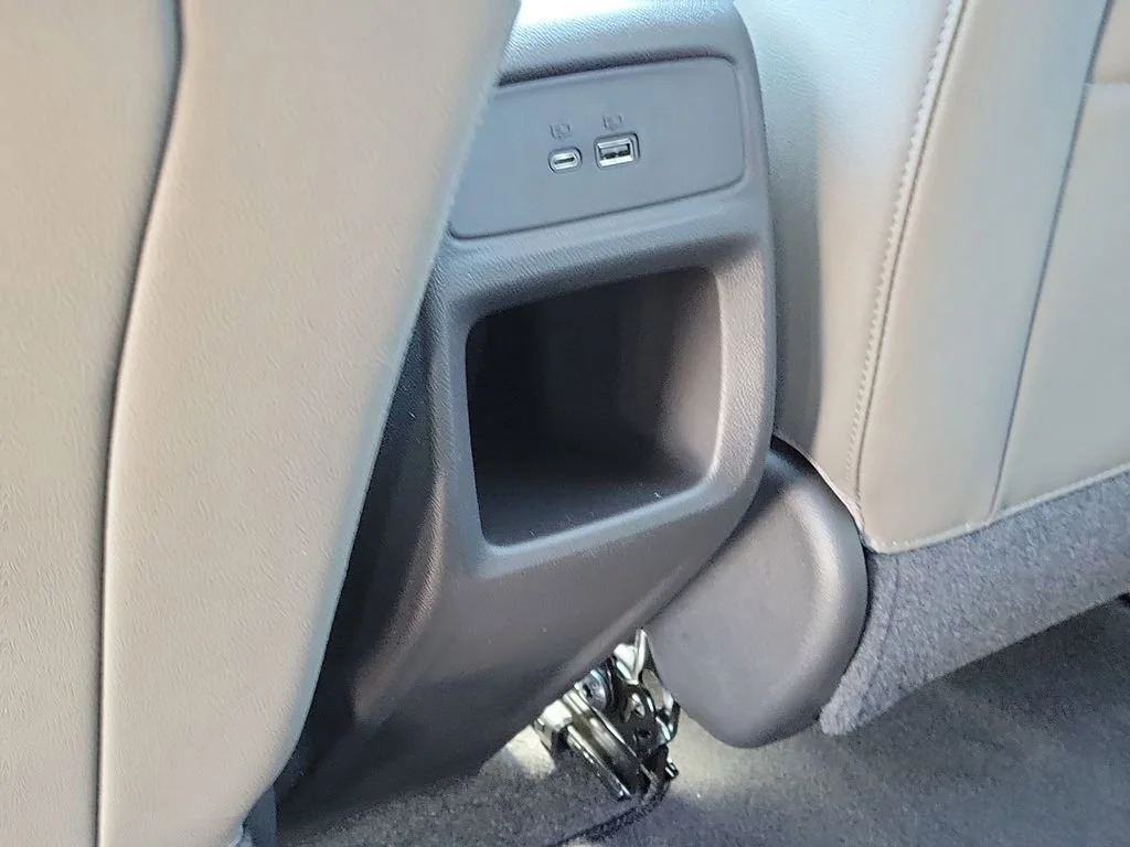 New 2026 Cacti Green Chevrolet ACTIV image 23