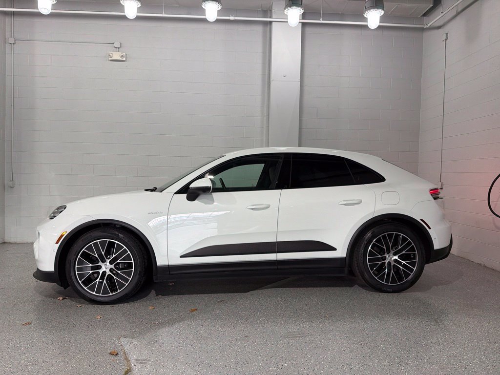 Certified Used 2025 White Porsche  image 2