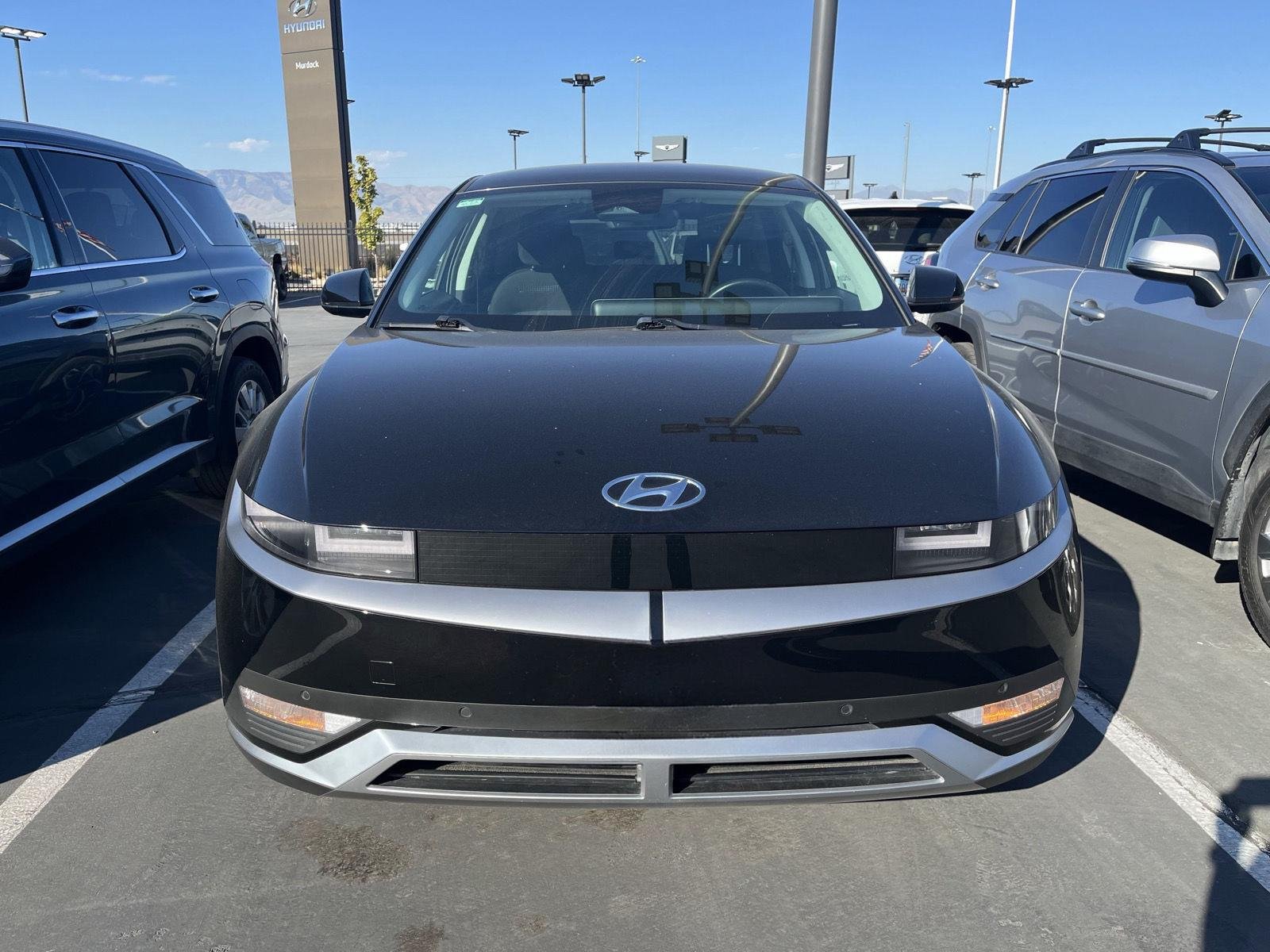 Certified Used 2024 Abyss Black Hyundai SEL image 2