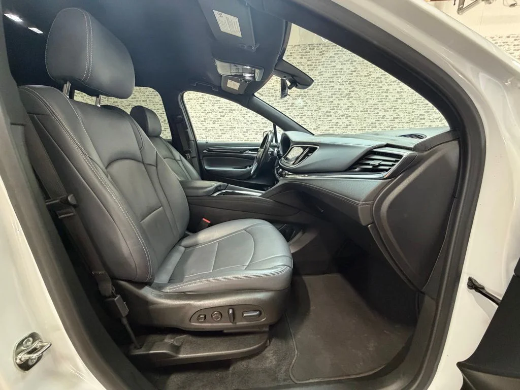 Used 2024 White Buick Premium Group image 9