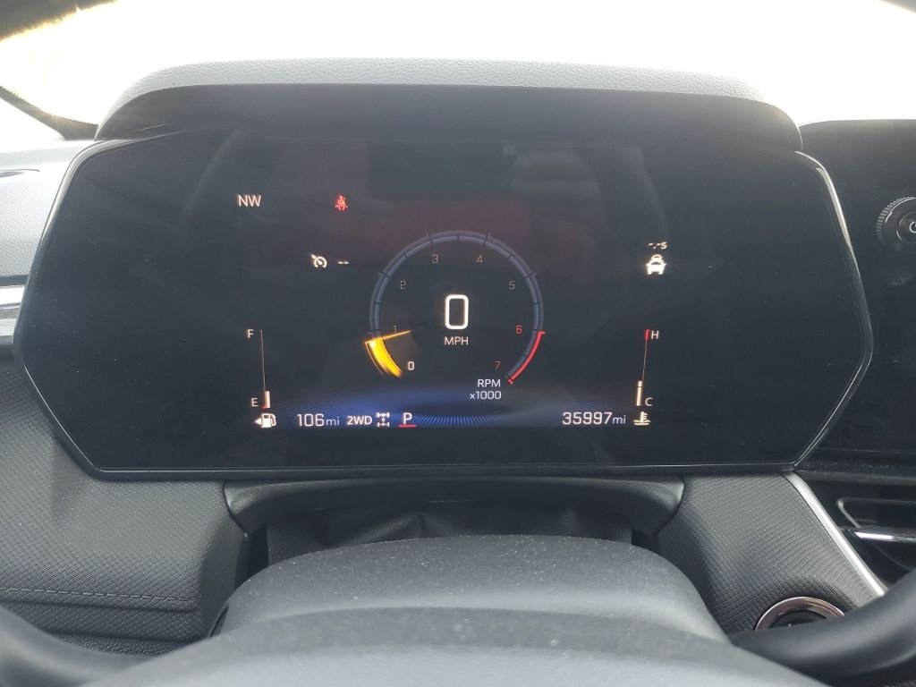 Used 2025 Black Chevrolet LT image 19