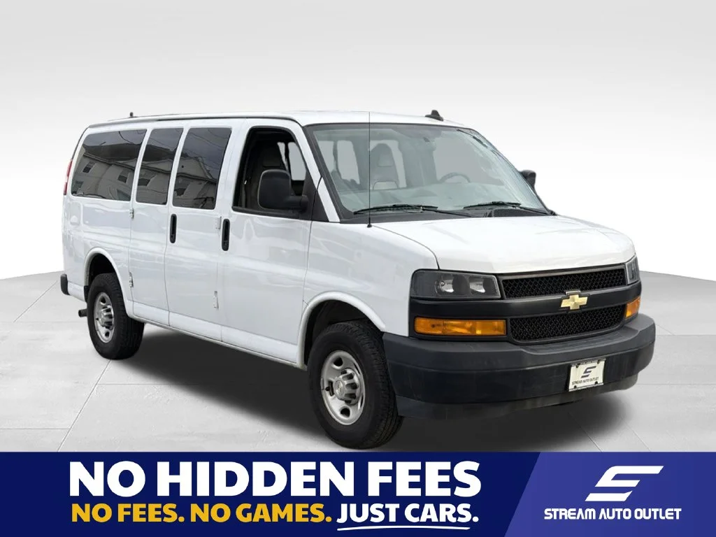 2022 Chevrolet Express Passenger LS
