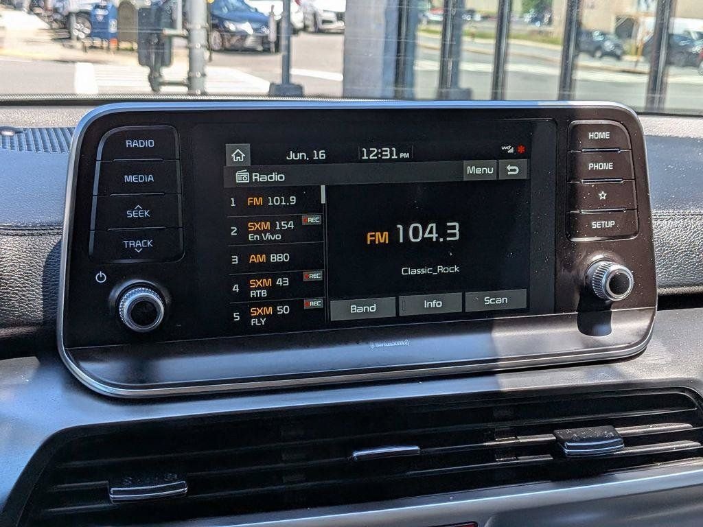 Used 2020 White Kia S image 19